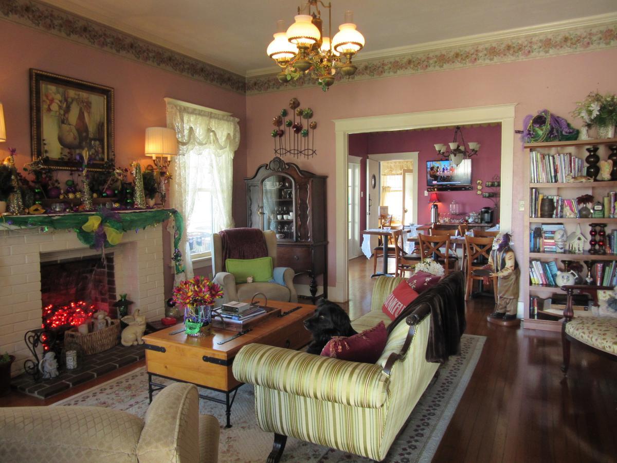 The Carriage House Bed & Breakfast Jefferson Exterior photo