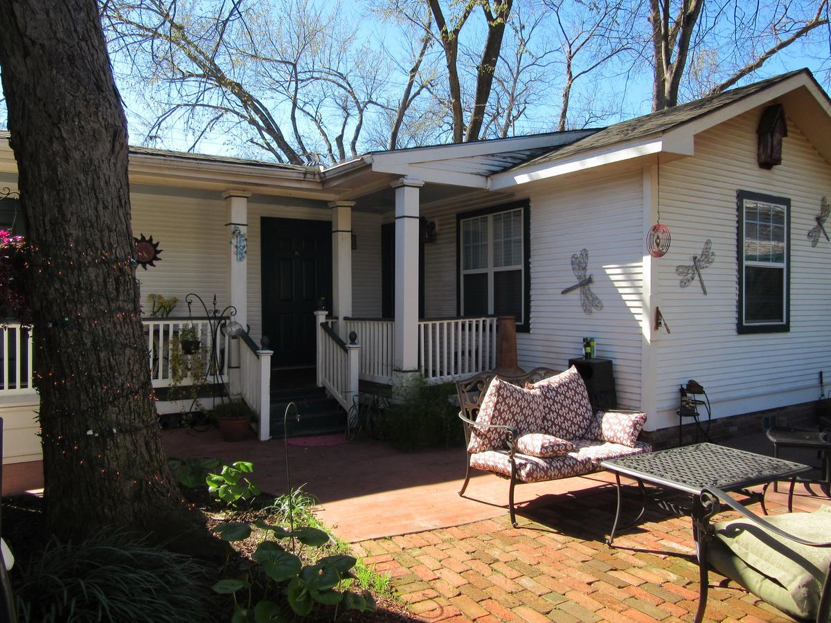 The Carriage House Bed & Breakfast Jefferson Exterior photo