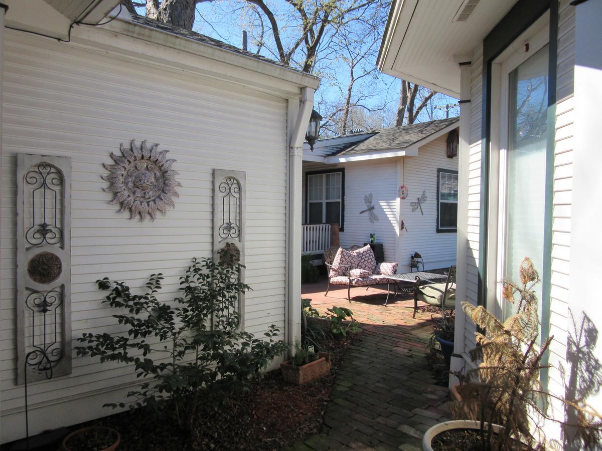 The Carriage House Bed & Breakfast Jefferson Exterior photo