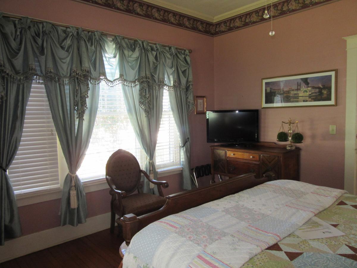 The Carriage House Bed & Breakfast Jefferson Exterior photo